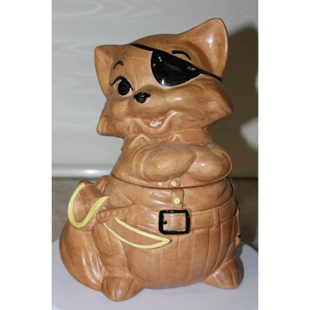 Cookie Jar - Twin Winton - Pirate Racoon - see pics